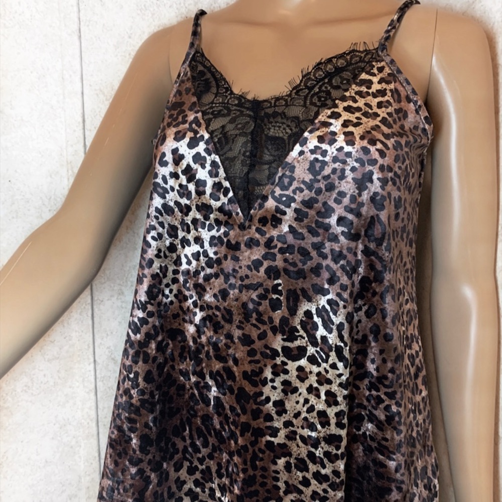 SHEIN Leopard Print Lace Tank Top
